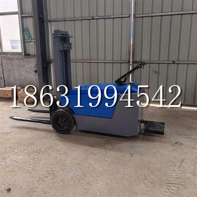 宁乡市全电动叉车插腿式堆高车液压装卸车1.5吨升高小型站驾式铲车